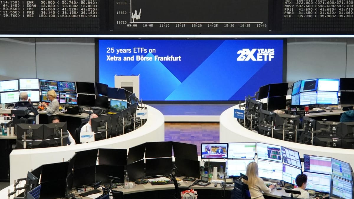 Stock Market Shock: Trump Tariffs Trigger Sharp Drop In European Trading Stock Market Shock: Trump Tariffs Trigger Sharp Drop In European Trading