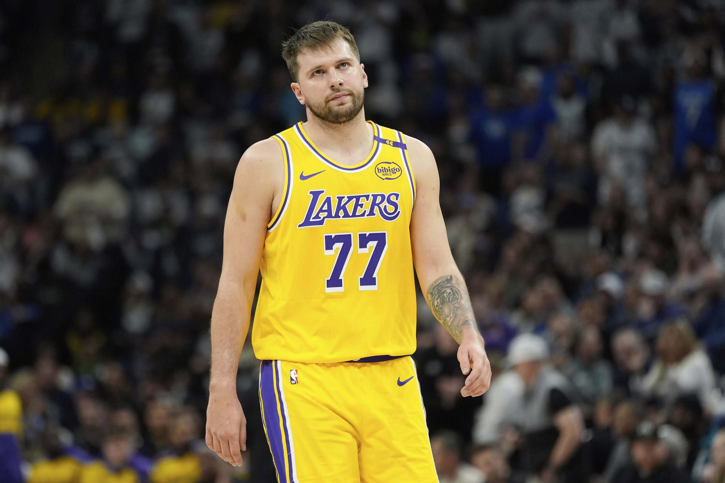 Stomach Bug Sidelines Dončić? Mavericks Fall To Lakers In Game 3 Stomach Bug Sidelines Dončić? Mavericks Fall To Lakers In Game 3