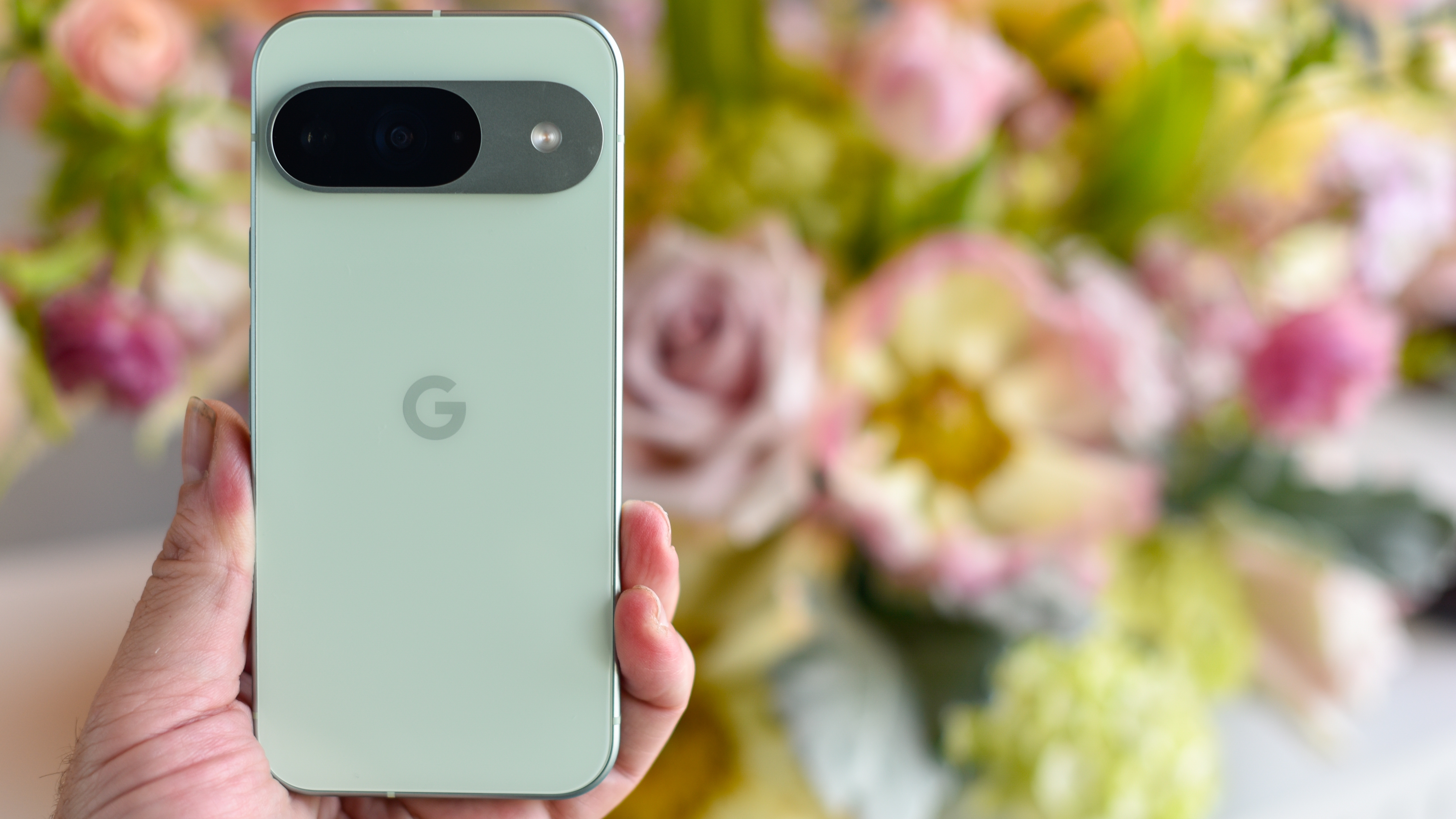 Strange Leak Surfaces: First Look At The Google Pixel 10's Design Strange Leak Surfaces: First Look At The Google Pixel 10's Design