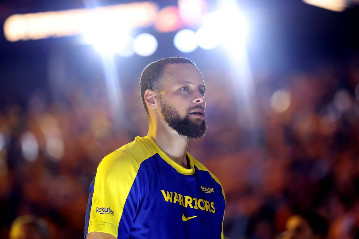 Updated: Steph Curry's Hamstring Issue Results In Multi-Game Absence Updated: Steph Curry's Hamstring Issue Results In Multi-Game Absence
