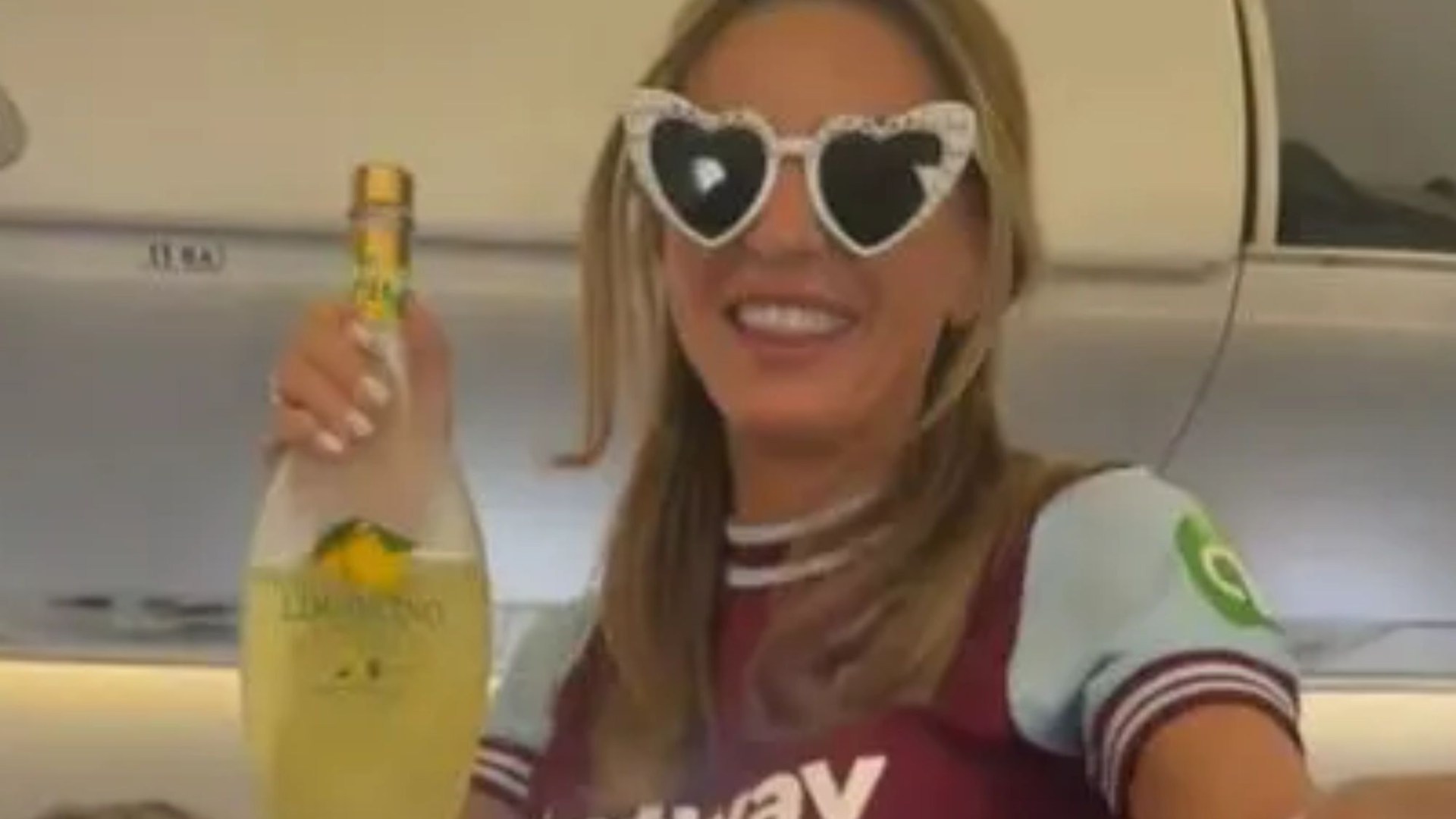 Watch: Dani Dyer Celebrates With Drinks And Dancing On Ibiza-Bound Flight Watch: Dani Dyer Celebrates With Drinks And Dancing On Ibiza-Bound Flight