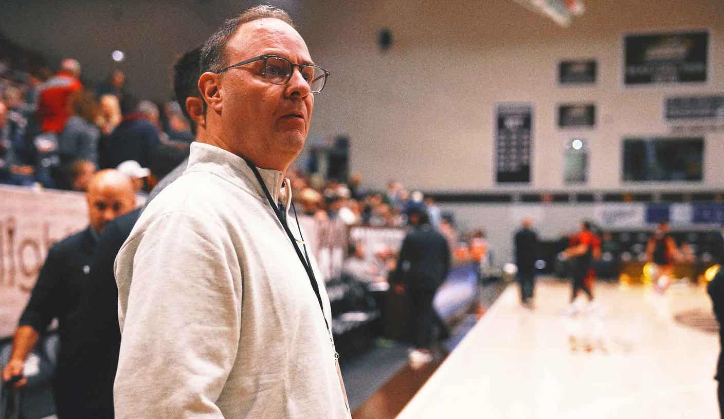 Wojnarowski's Memorabilia Auction Raises Funds For St. Bonaventure Student-Athletes Wojnarowski's Memorabilia Auction Raises Funds For St. Bonaventure Student-Athletes